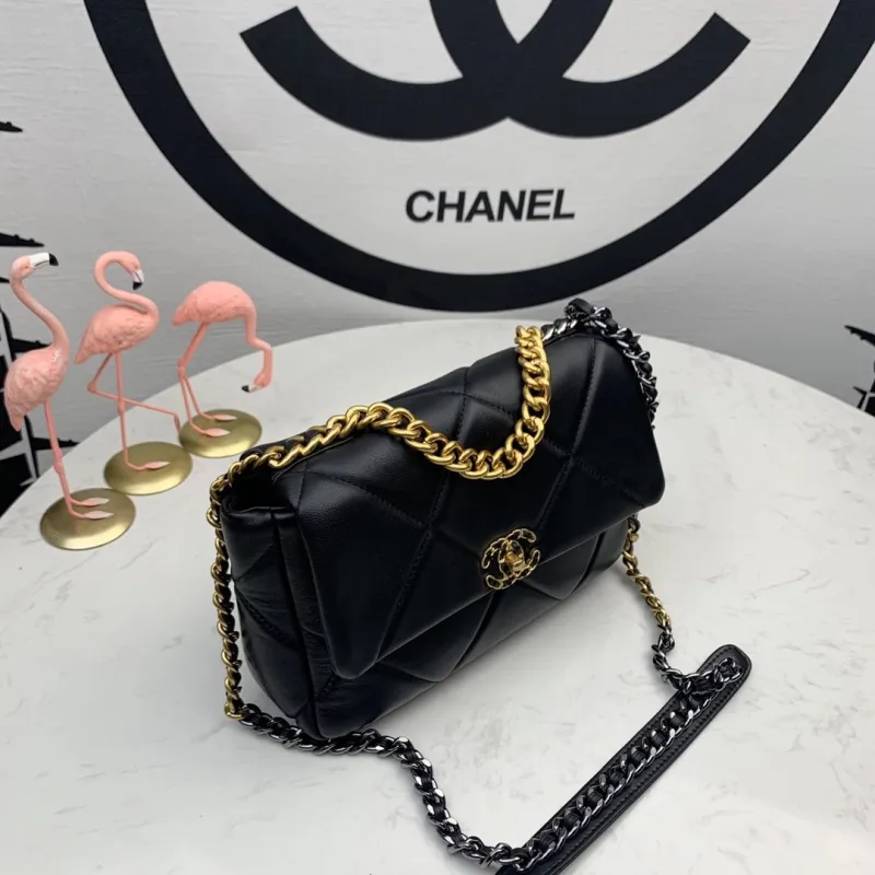 Chanel shoulder bags #99902462