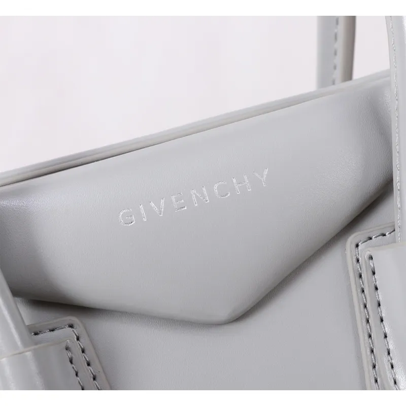 Givenchy Antigona Handbags In Sophisticated Shades For Timeless Luxury Looks #A52341