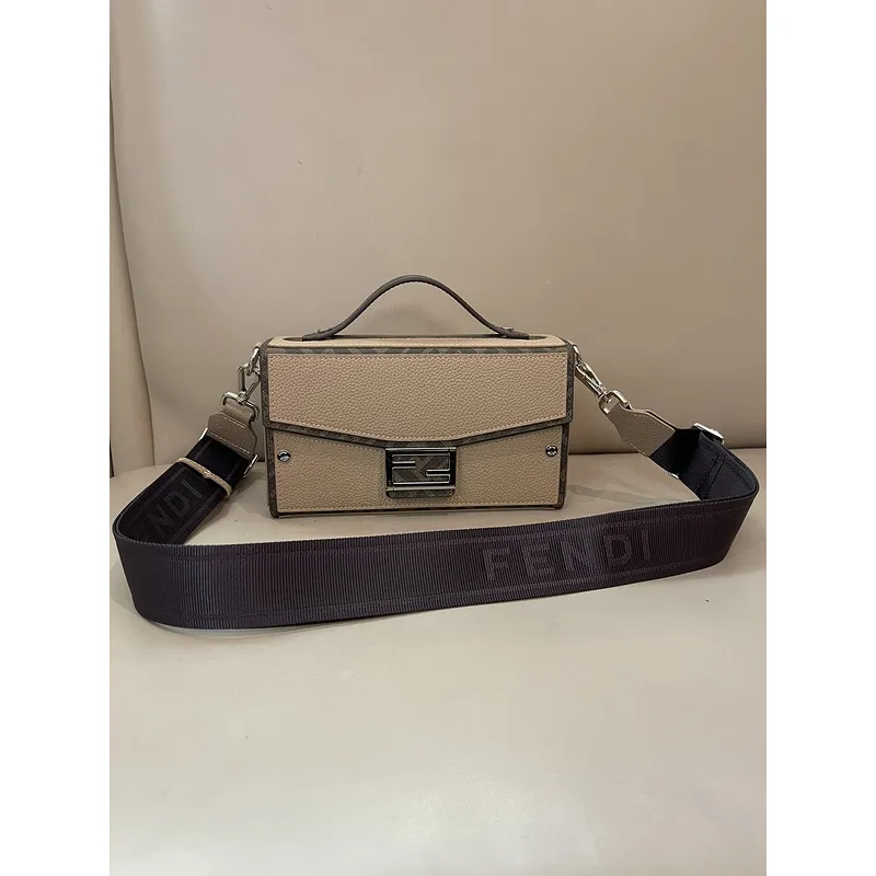 Baguette Soft Trunk Leather Multicolour Size:22*13*6.5cm #A49093