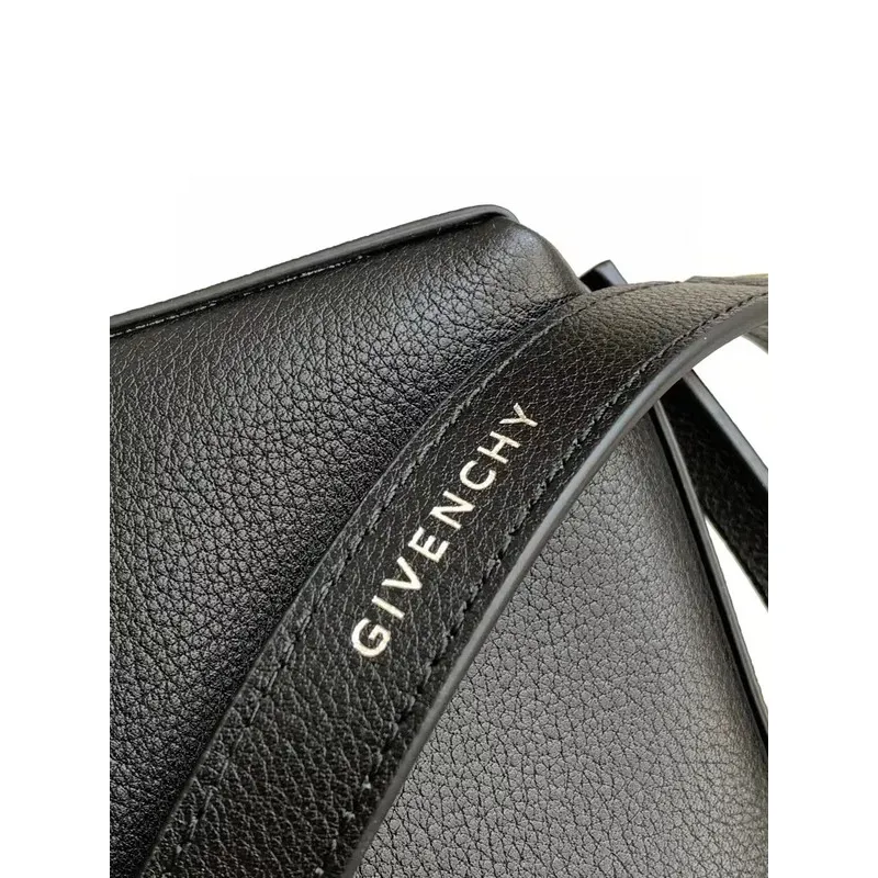 Givenchy Black Leather Shoulder Bags With Distinctive Metal Accents For Fashionistas #A52343
