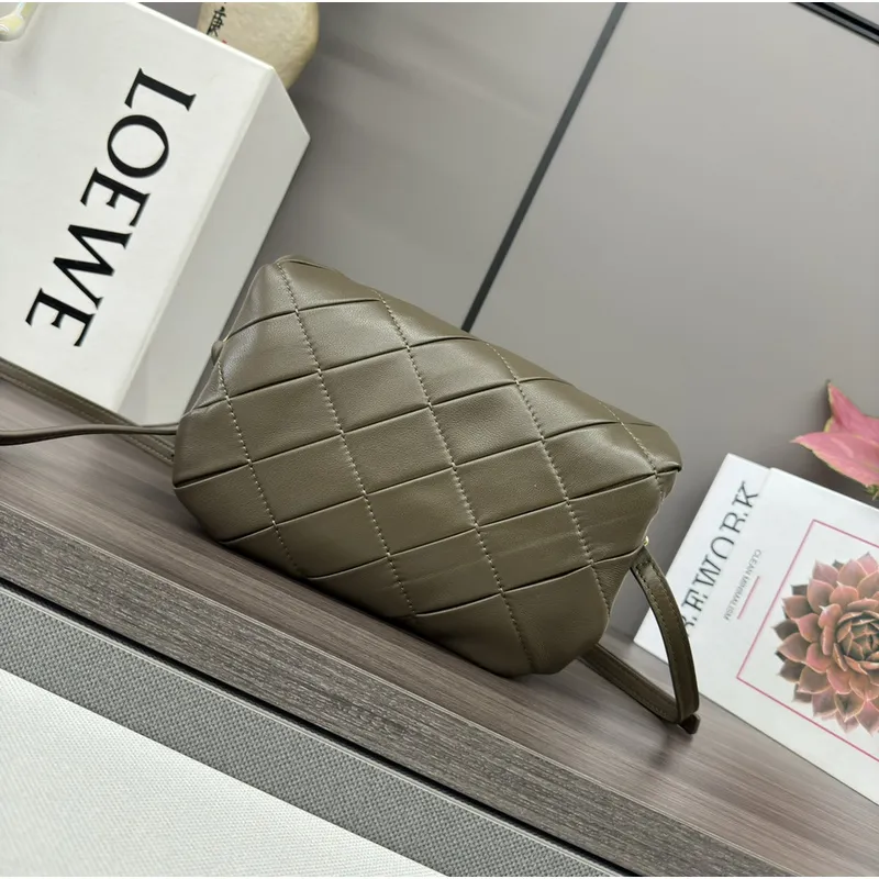 Loewe bag Puffer Goya Size:20*6*13cm #A49126