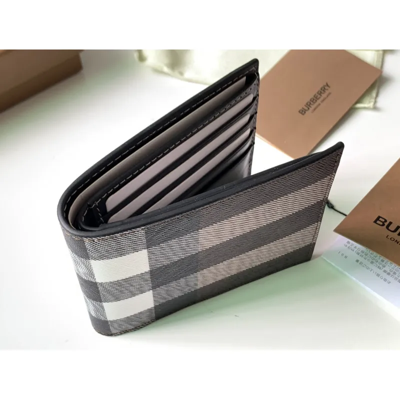 Burberry AAA+wallets #A36801