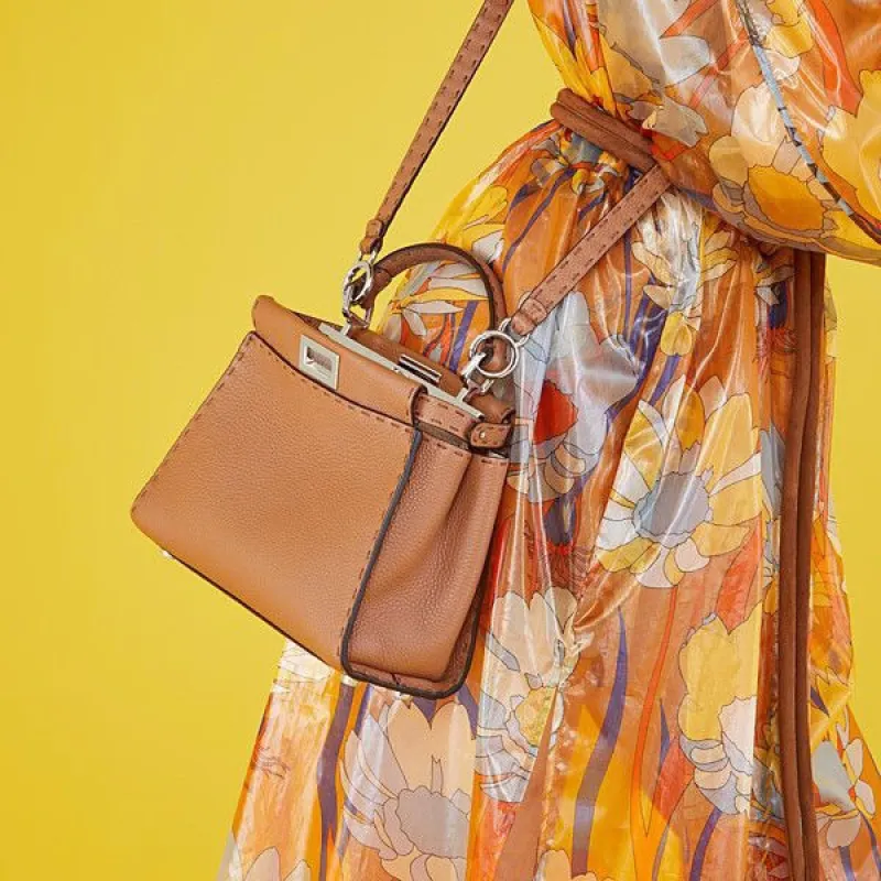 Fendi Handbag Peekaboo Mini Cuoio Romano leather Size:23*18*11cm #A49095 Fendi Handbag Peekaboo Mini Cuoio Romano leather Size:23*18*11cm #A49095