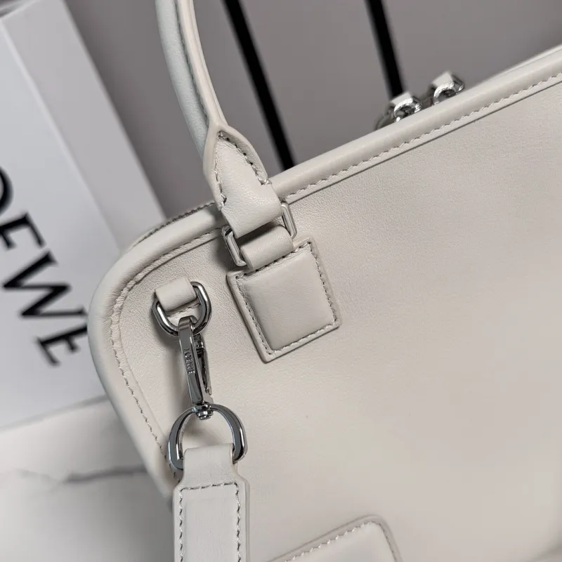 Loewe Amazona 180 Leather Handbag 24.5x10x18.5CM #A63850