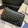 Chanel Womens cross-body bag in black Top grade version lambskin classic flap top quality #999925121
