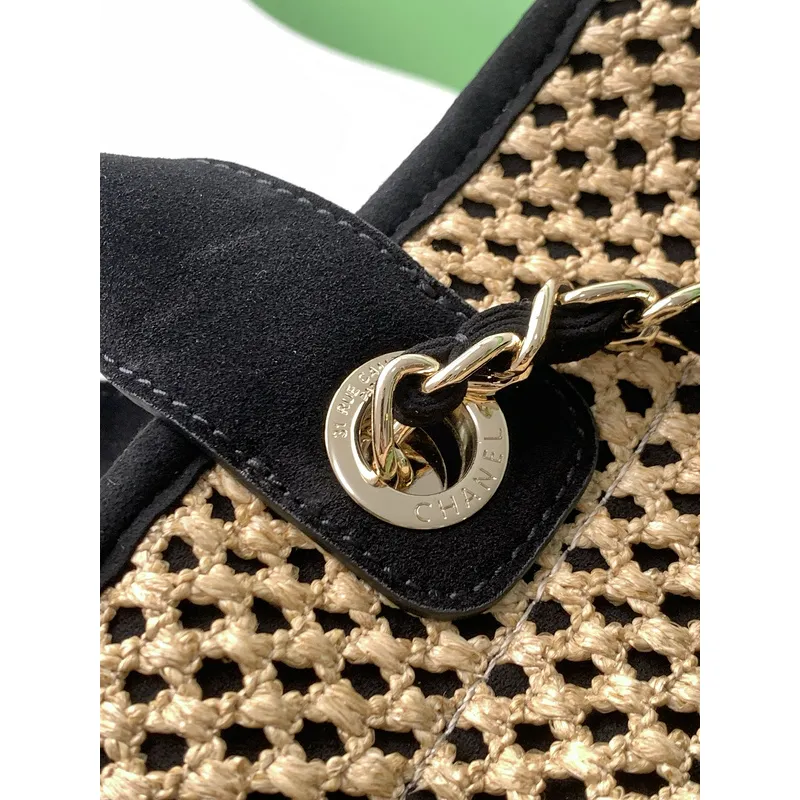 Chanel Woven Tote Textured Raffia Signature Logo &amp Chain Embracing Summer Elegance size38 #A54203