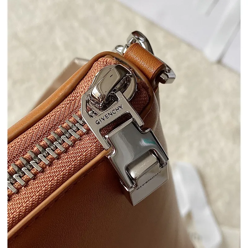 Givenchy Handbags Antigona sport #A49610