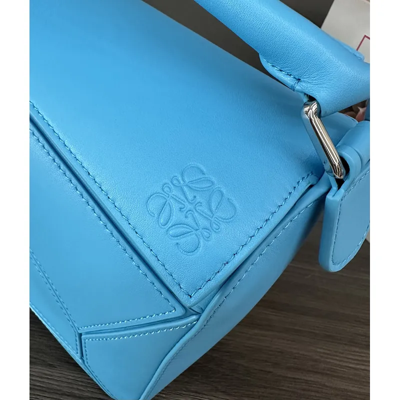 Stunning Loewe Puzzle Bag In Vibrant Blue Showcasing Iconic Geometric Craftsmanship #A50416