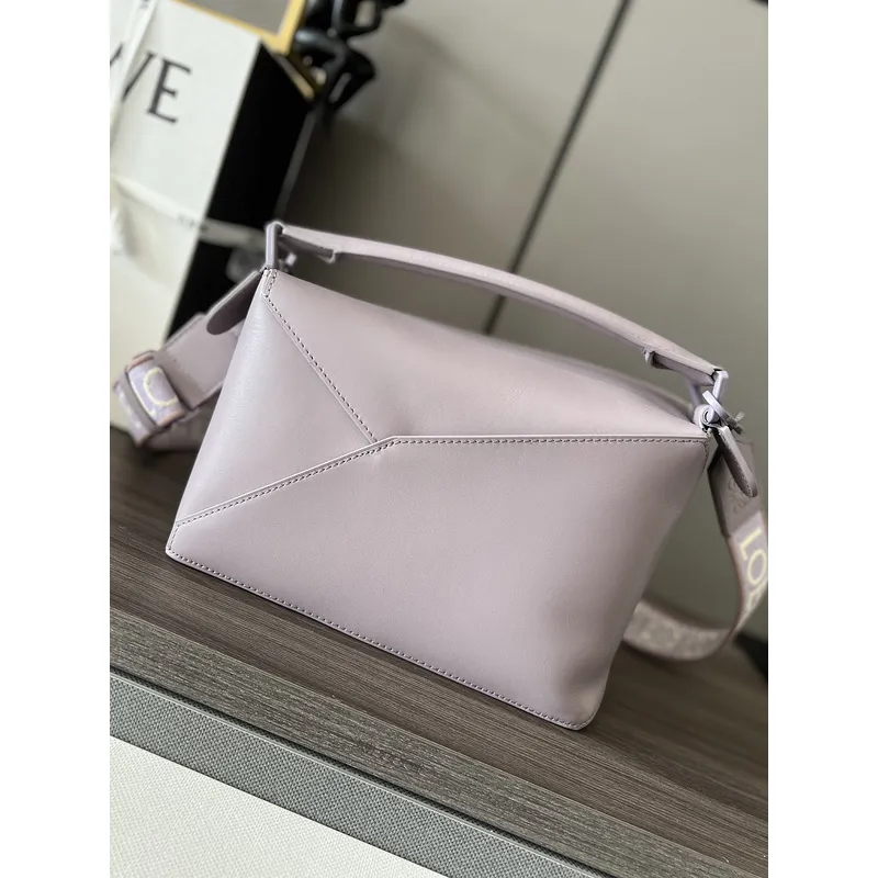 Loewe Puzzle Bag In Soft Lavender Leather With Branded Strap And Geometric Design #A50220