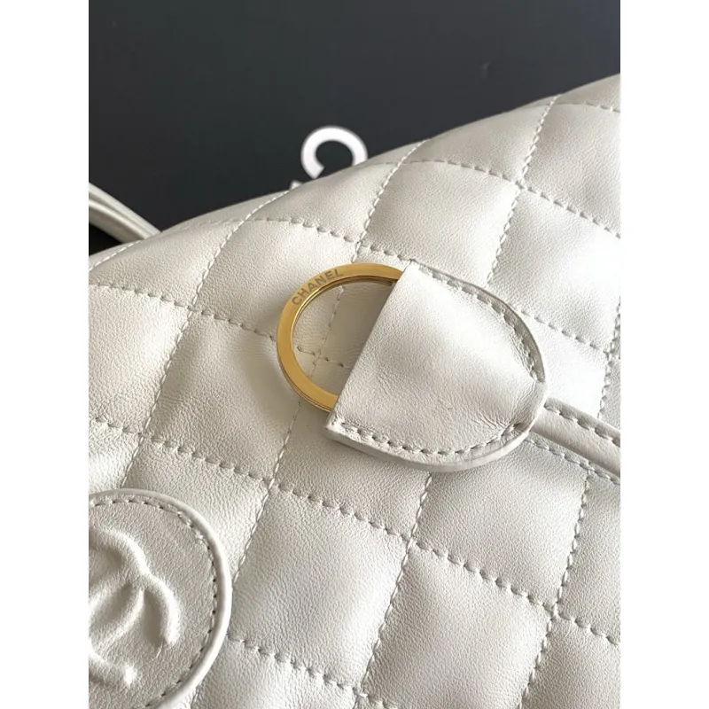 Chanel 26S Quilted Drawstring Bucket Bag, 17 x 22 x 8 cm #A63225