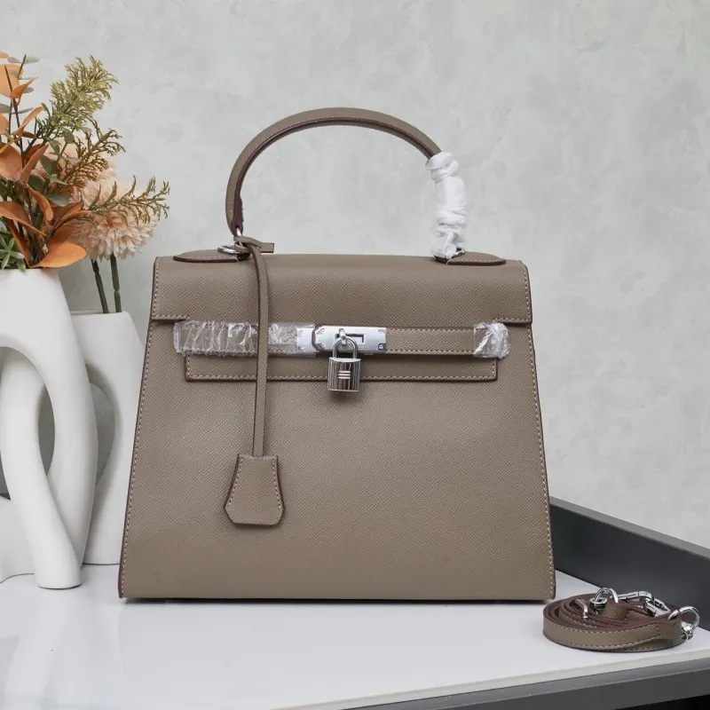 Hermès Kelly Handbags 25CM #A57784
