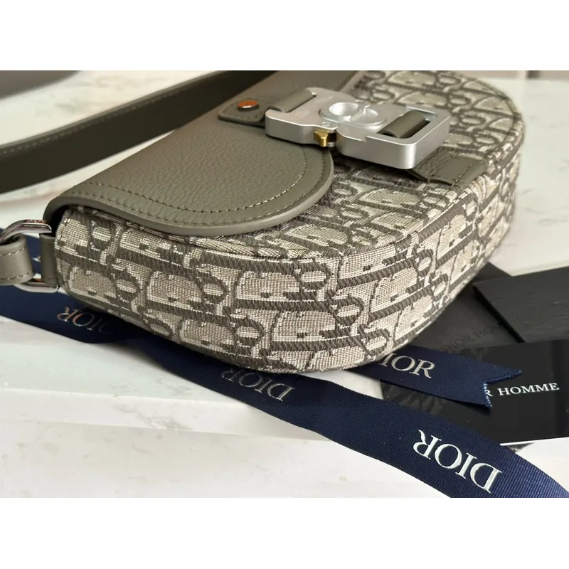 D-ior Olive Green Oblique Pattern Crossbody Bag With Signature Lock Design  size:19×13×4cm #A54109