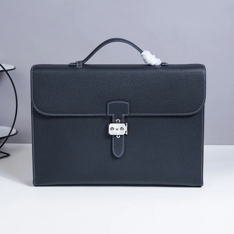 Hermes Leather Briefcase Collection: Timeless Design for the Discerning Professional size:39×29×6cm #A53668