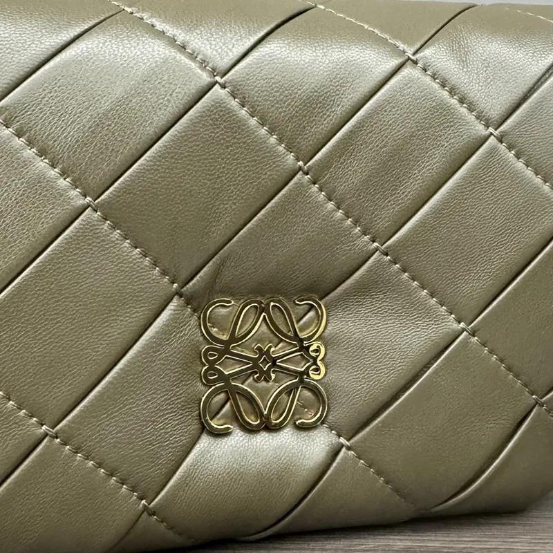 Loewe bag Puffer Goya Size:20*6*13cm #A49126
