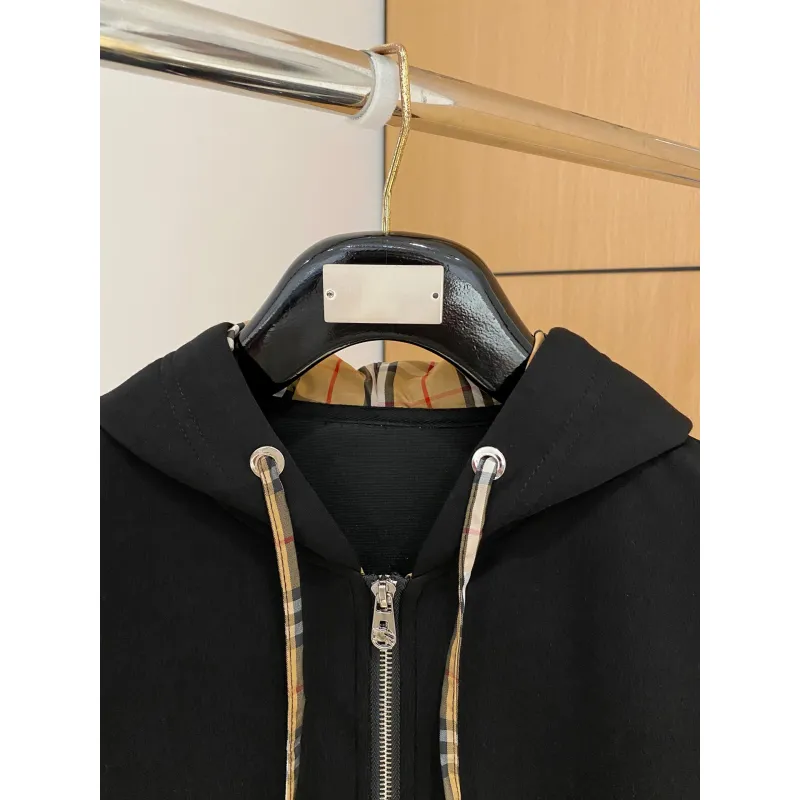 Burberry Tracksuits for Burberry Short Tracksuits for men #A60162 Burberry Tracksuits for Burberry Short Tracksuits for men #A60162
