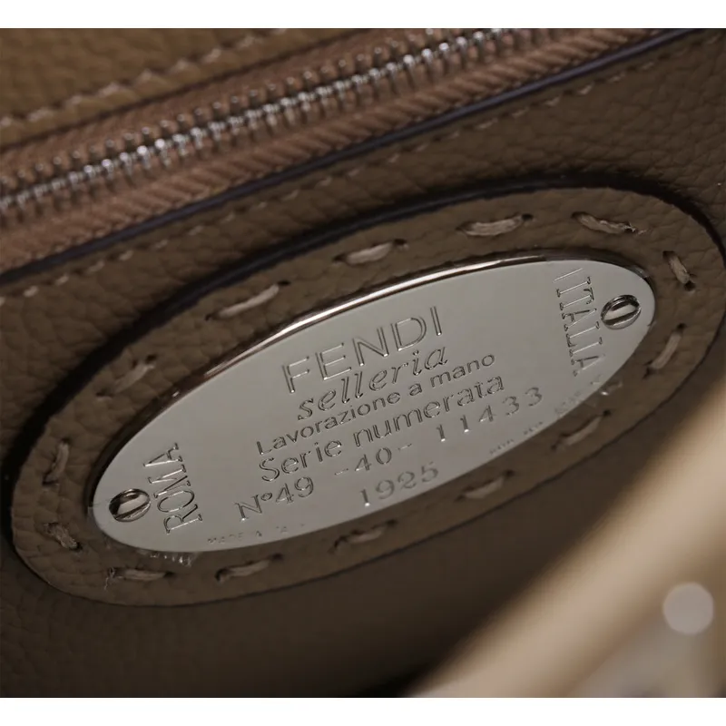 Fendi Handbag Peekaboo Mini Cuoio Romano leather Size:23*18*11cm #A49095 Fendi Handbag Peekaboo Mini Cuoio Romano leather Size:23*18*11cm #A49095