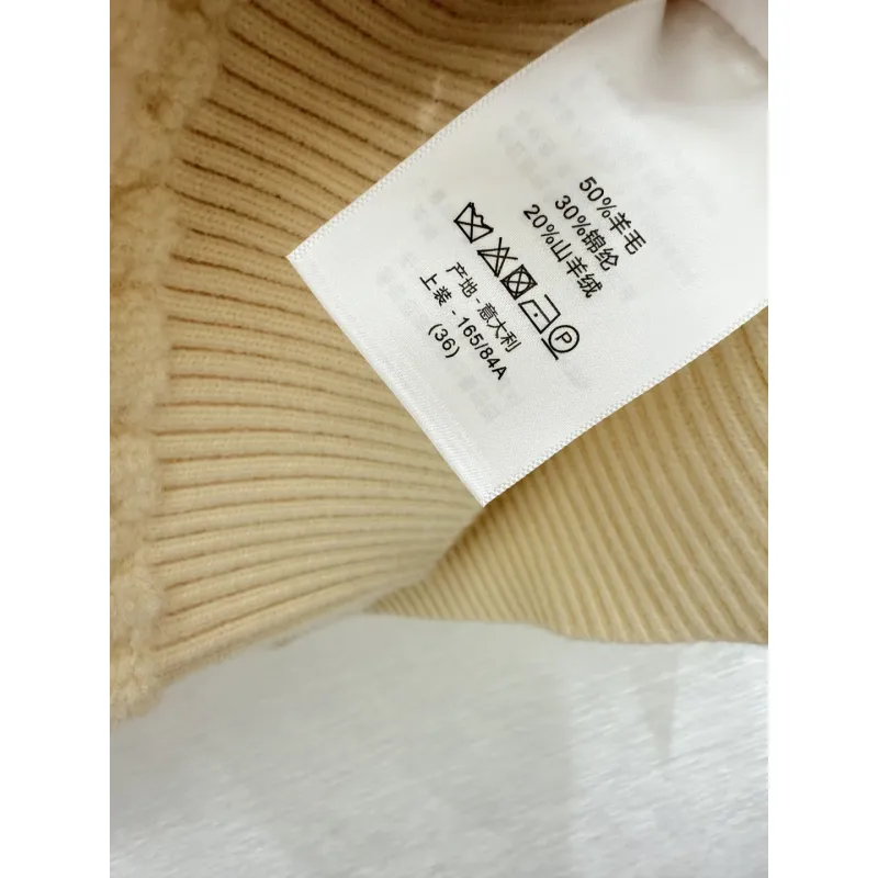 2025 D-ior Ecru Cannage Knit Cropped Zip-Up Cardigan #A54549 2025 D-ior Ecru Cannage Knit Cropped Zip-Up Cardigan #A54549