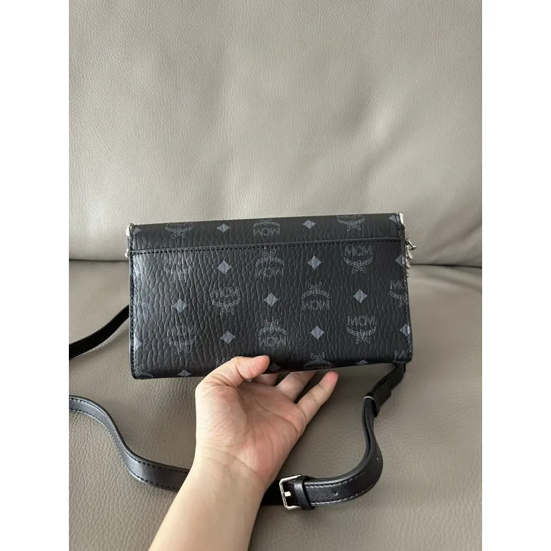 MCM Mini Crossbody Bag, Grid Pattern, Chain Strap, Style 65026 12.5 x 21.0 x 5.0cm #A61795