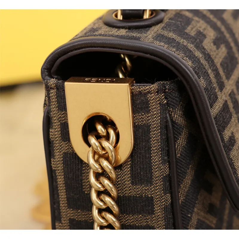 Fendi Handbag Iconic Baguette Size:24x14x7cm #A49096 Fendi Handbag Iconic Baguette Size:24x14x7cm #A49096