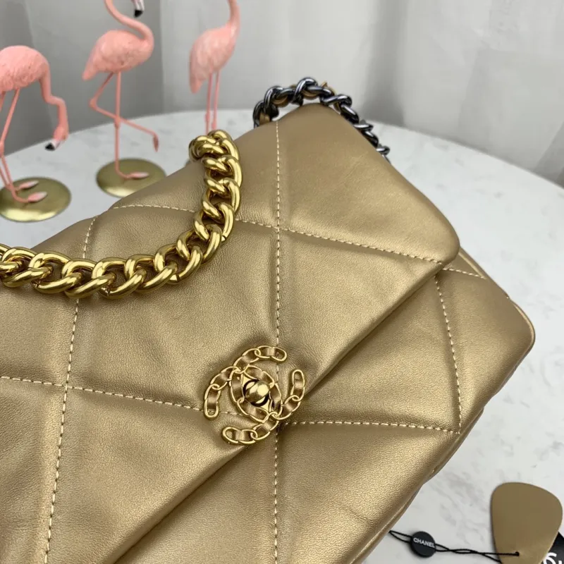 Chanel shoulder bags #99902463