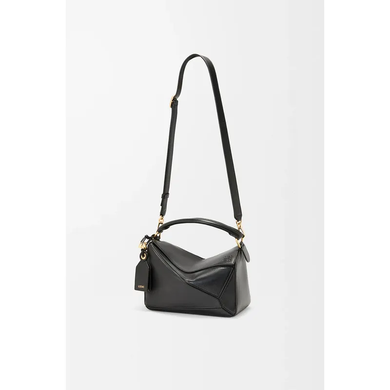 Loewe Black Leather Puzzle Bag With Geometric Design And Adjustable Strap For Modern Chic #A50043