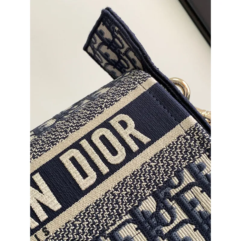 Chic Christian D-ior Crossbody Bag With Signature Oblique Pattern And Branded Strap #A50085