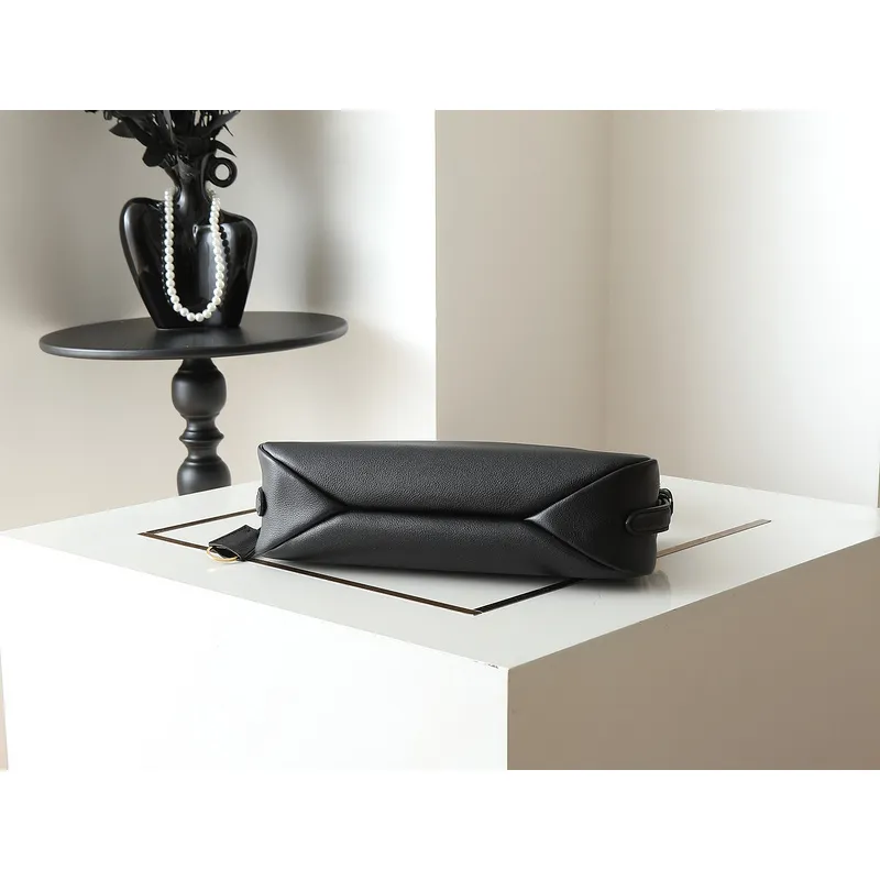 Prada Leather Shoulder Bags in Neutral Tones for Timeless Elegance size:31×18×10cm #A53926