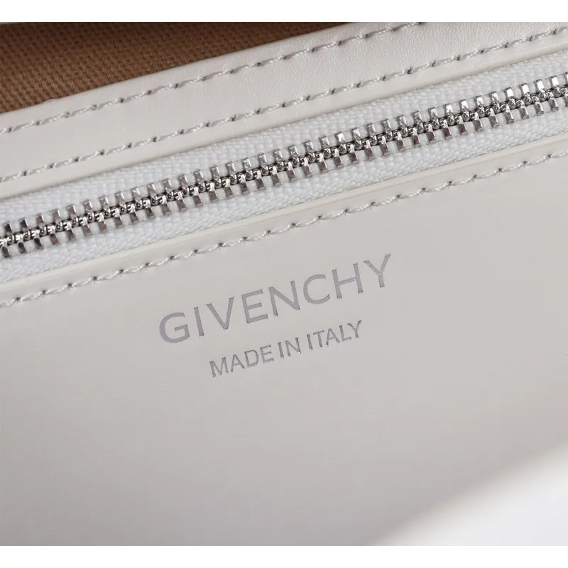 Givenchy Antigona Handbags In Sophisticated Shades For Timeless Luxury Looks #A52341
