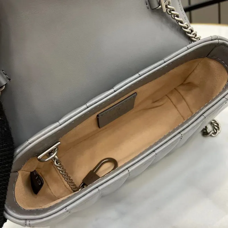 Gucci GG Marmont Matelassé Leather Mini Shoulder Bag 16.5×10.2×5.1cm #A65033