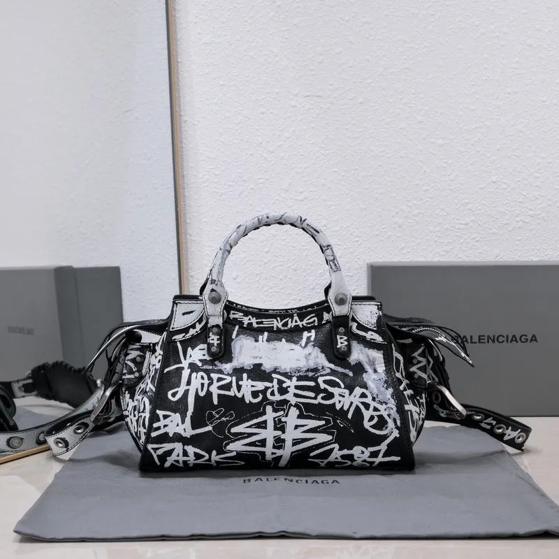 Good Quality Balenciaga Designer Bag - Edgy Graffiti Style #A46203 Good Quality Balenciaga Designer Bag - Edgy Graffiti Style #A46203