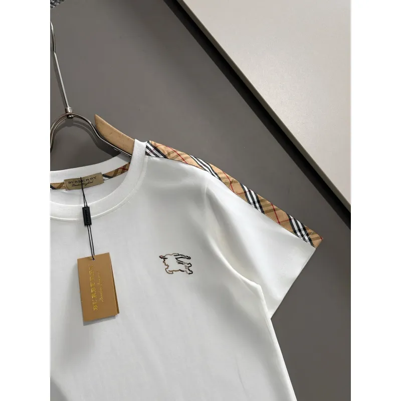 Burberry Tracksuits for Burberry Short Tracksuits for men #A53403