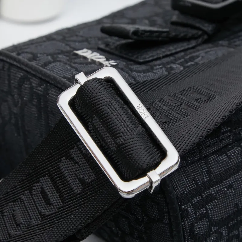 Vertical flip messenger bag for Man #A56192