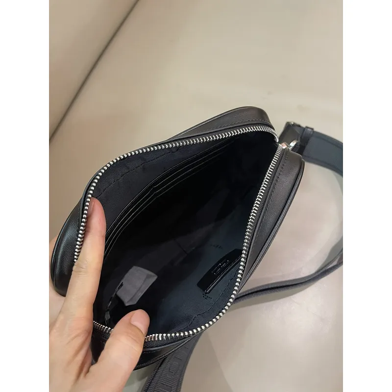 Fendi Messenger Bag Size:22×15×5cm #A48043 Fendi Messenger Bag Size:22×15×5cm #A48043