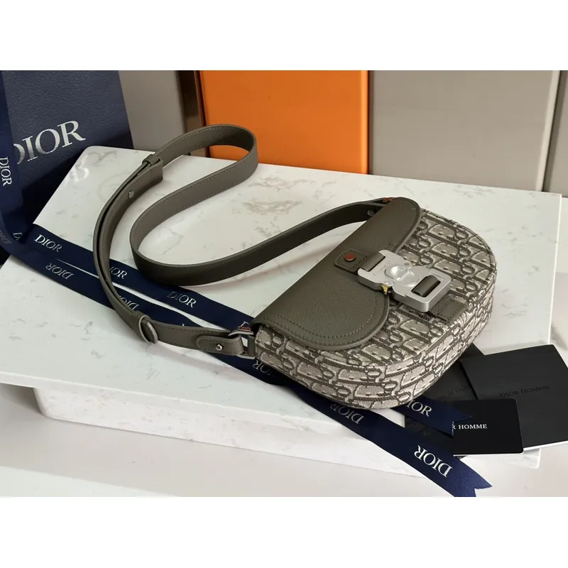 D-ior Olive Green Oblique Pattern Crossbody Bag With Signature Lock Design  size:19×13×4cm #A54109