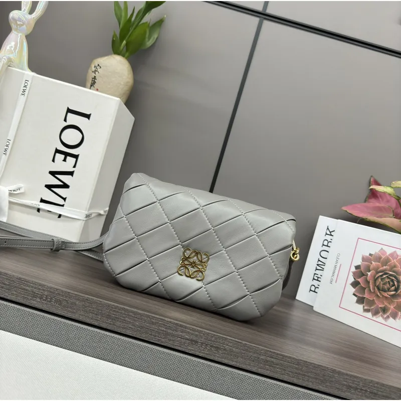 Loewe bag Puffer Goya Size:20*6*13cm #A49126