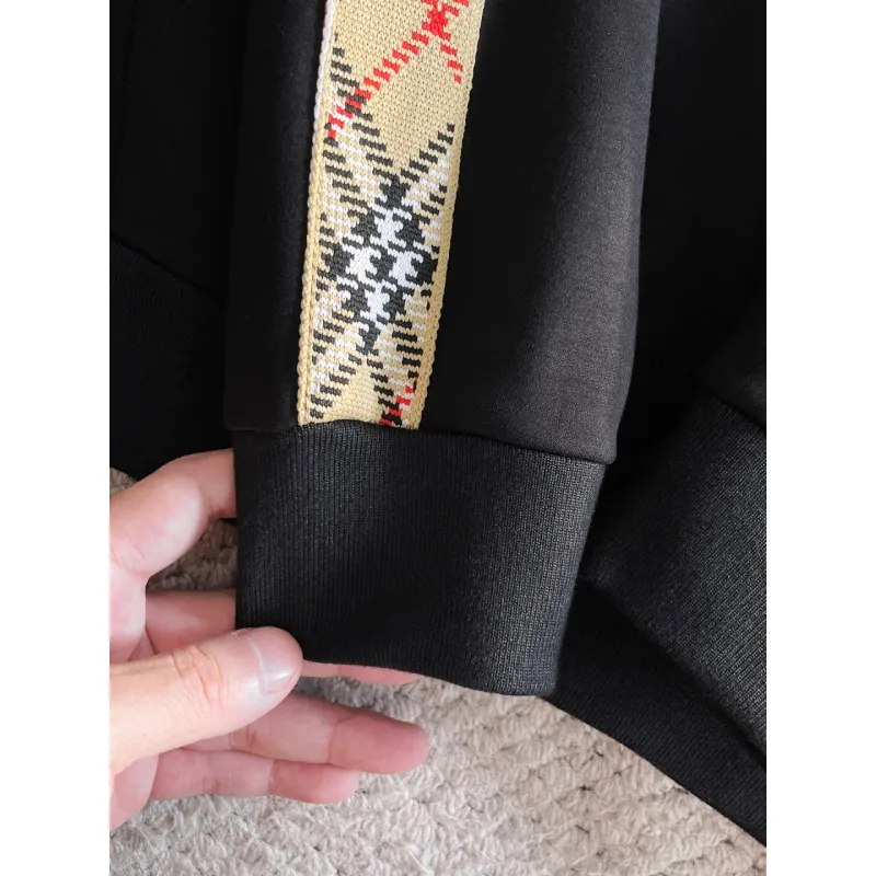 Burberry Tracksuits for Mens long tracksuits #A58878