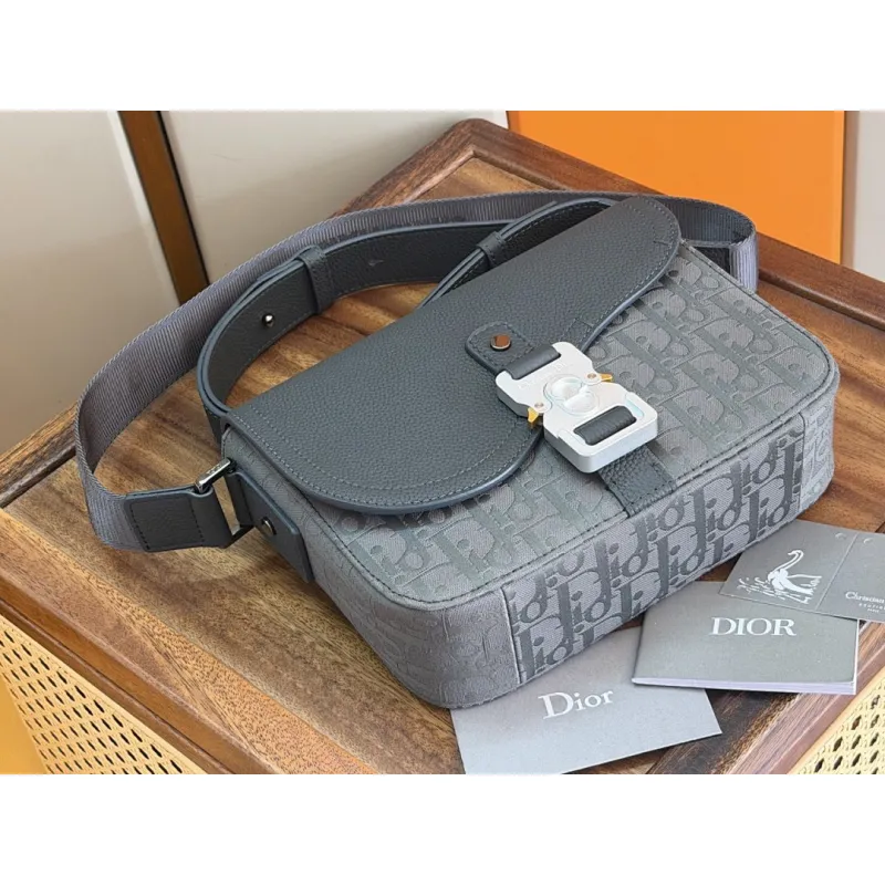 D-ior Saddle Messenger Bag – Anthracite Gray Oblique Jacquard & Grained Calfskin with Signature Aluminum Buckle #A59163