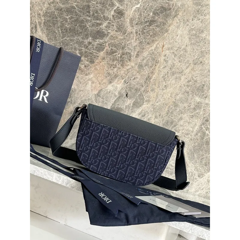 D-ior Blue Denim Oblique Pattern Crossbody Bag With Leather Accents size:19×13×4cm #A54113 D-ior Blue Denim Oblique Pattern Crossbody Bag With Leather Accents size:19×13×4cm #A54113