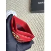 Chanel card holder with chain detail. #A45548