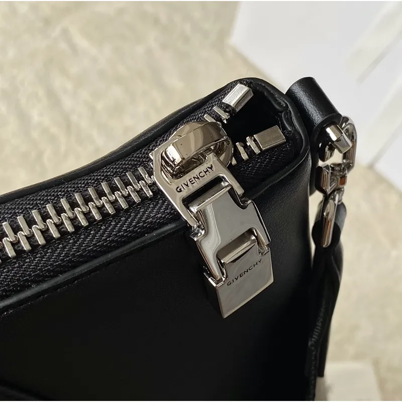 Givenchy Handbags Antigona sport #A49610