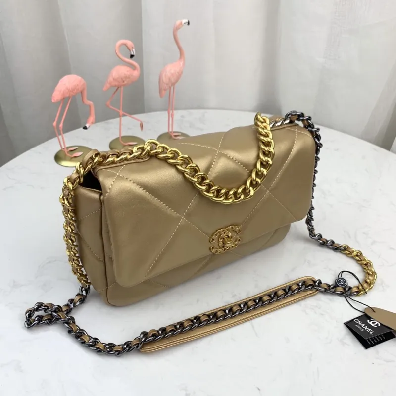 Chanel shoulder bags #99902463