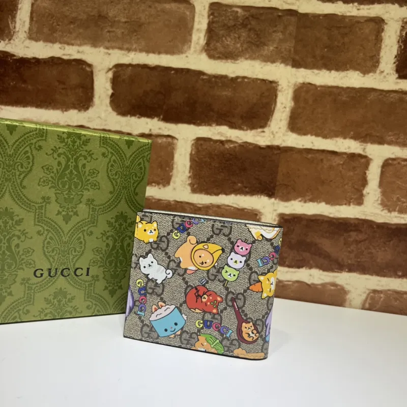 Gucci GG Supreme Animal Print Bifold Wallet 11×9cm #A65014 Gucci GG Supreme Animal Print Bifold Wallet 11×9cm #A65014