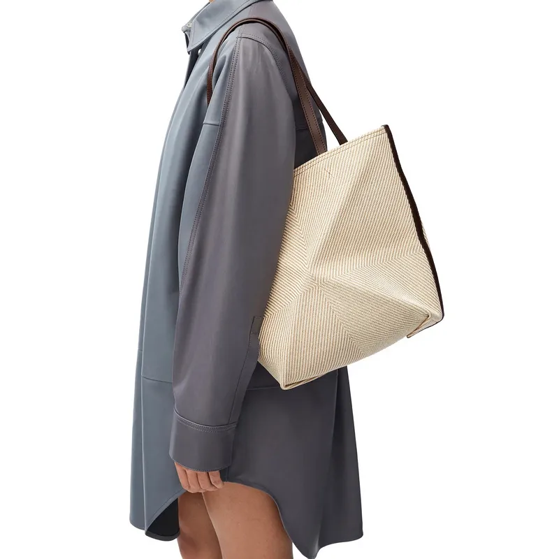 Loewe Bag Puzzle Fold Size:25.5*14.5*31.5cm #A48365 Loewe Bag Puzzle Fold Size:25.5*14.5*31.5cm #A48365