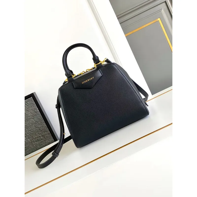 Elegant Givenchy Handbag Collection Showcasing Timeless Designs and Premium Craftsmanship #A52342