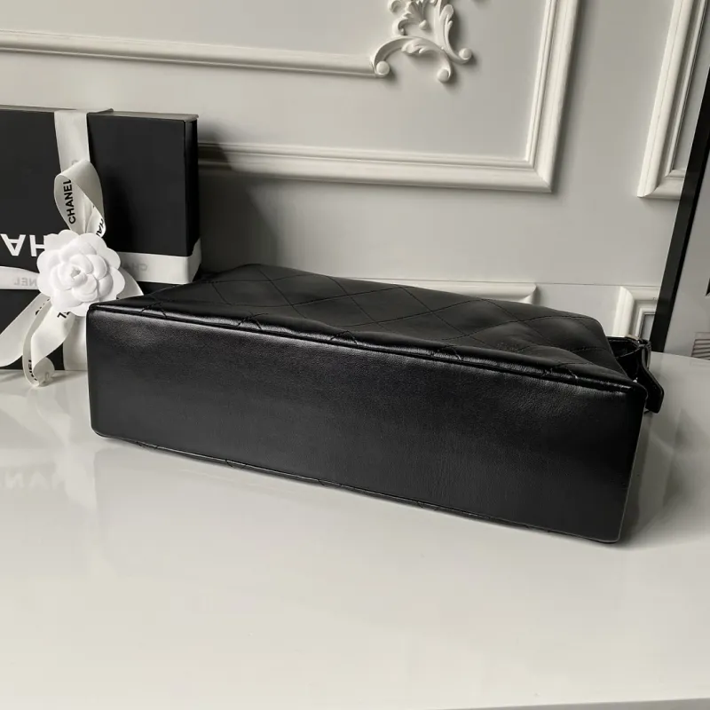 Chanel AS6139 Lambskin Hobo Shoulder Bag 32x24x12cm #A64995