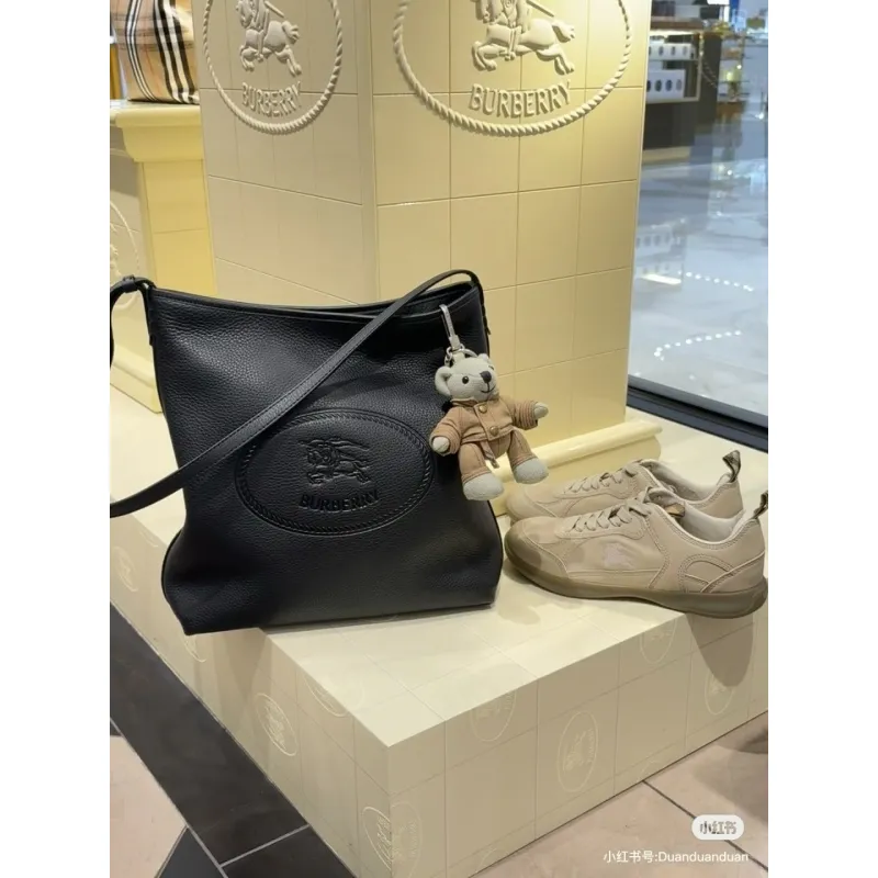 Burberry Black Leather Tote Bag 2221 #A55696