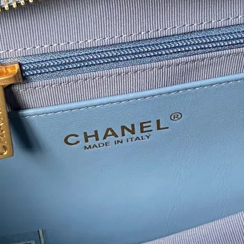 Chanel Womens Denim Handbag - Quilted Design, Blue Denim Fabric, Gold-Tone CC Logo & Chain Strap, Stylish Top-Handle Bag for Luxury Fashion #A56745