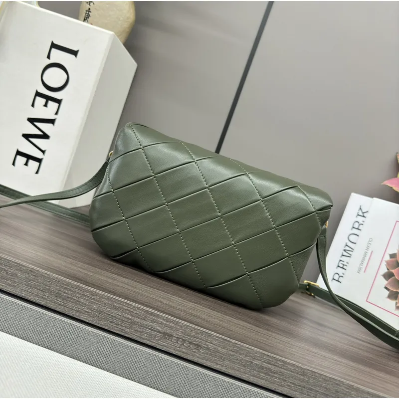 Loewe bag Puffer Goya Size:20*6*13cm #A49126