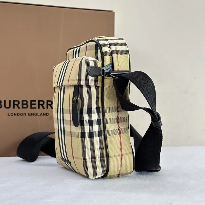 Burberry Vintage Check Crossbody Bag With Adjustable Strap For Classic Style size:16×4×20cm #A54099