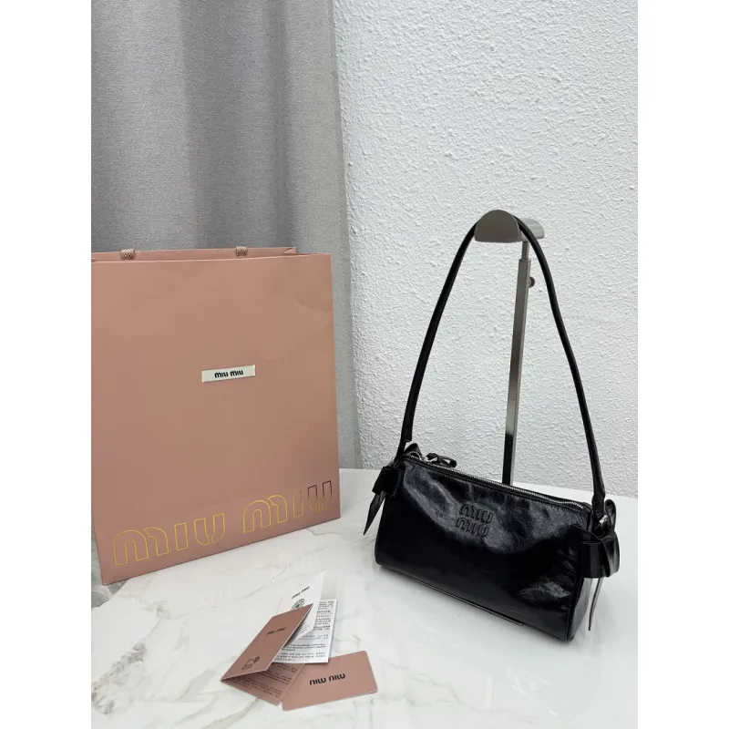 Miu Miu Ribbon Oil-Wax Leather Shoulder Bag 21×12.5×9.5cm #A65026